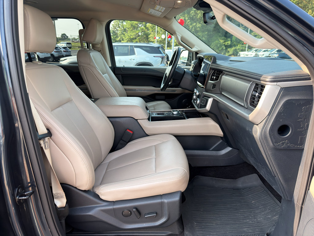 Used 2022 Ford Expedition Max XLT RWD image 26