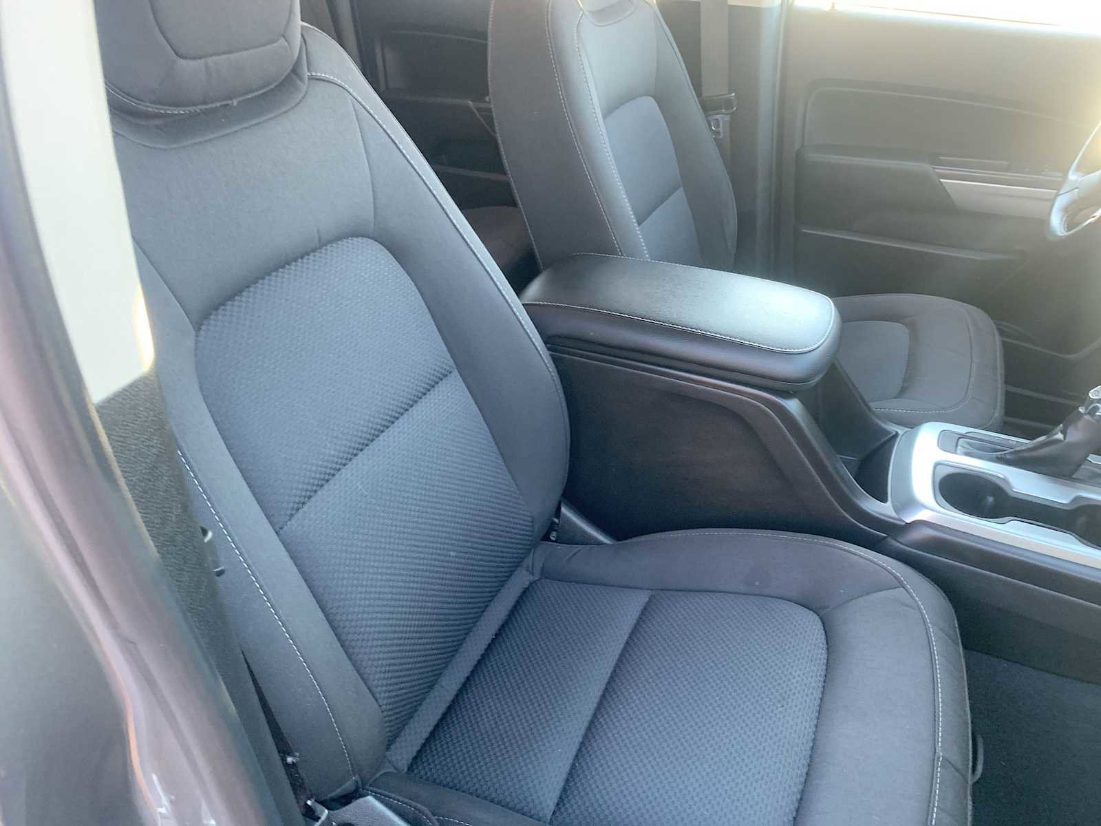 Certified 2022 Chevrolet Colorado LT w/ LT Convenience Package image 24