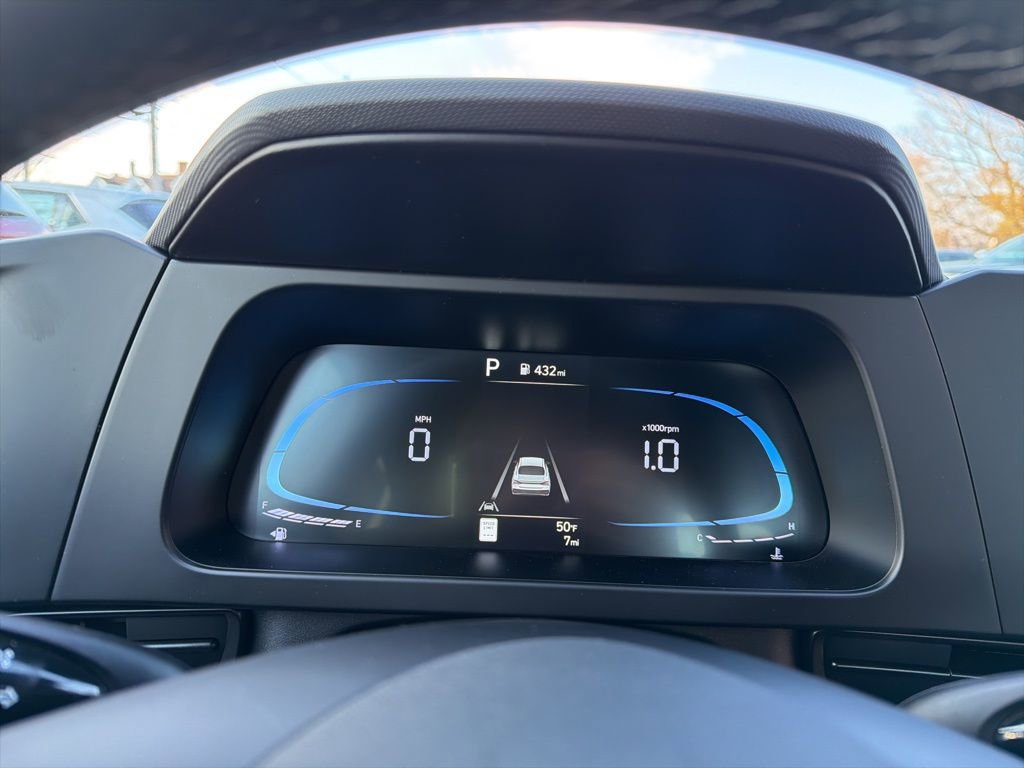 New 2026 Hyundai Elantra Sport FWD image 33