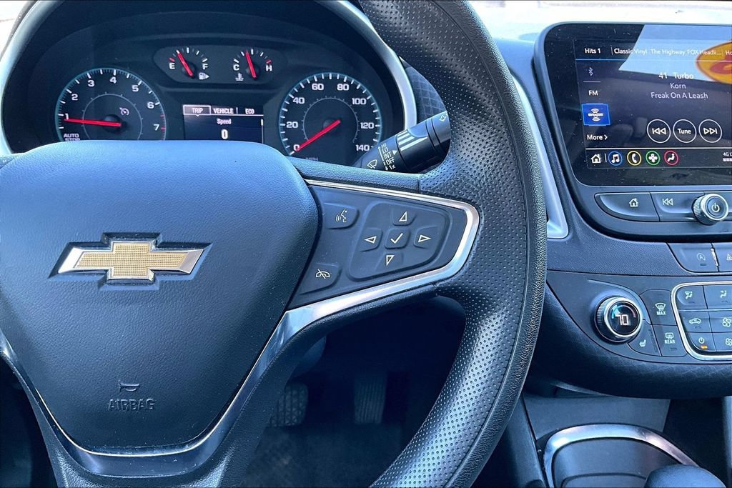 Used 2023 Chevrolet Malibu LT FWD image 12
