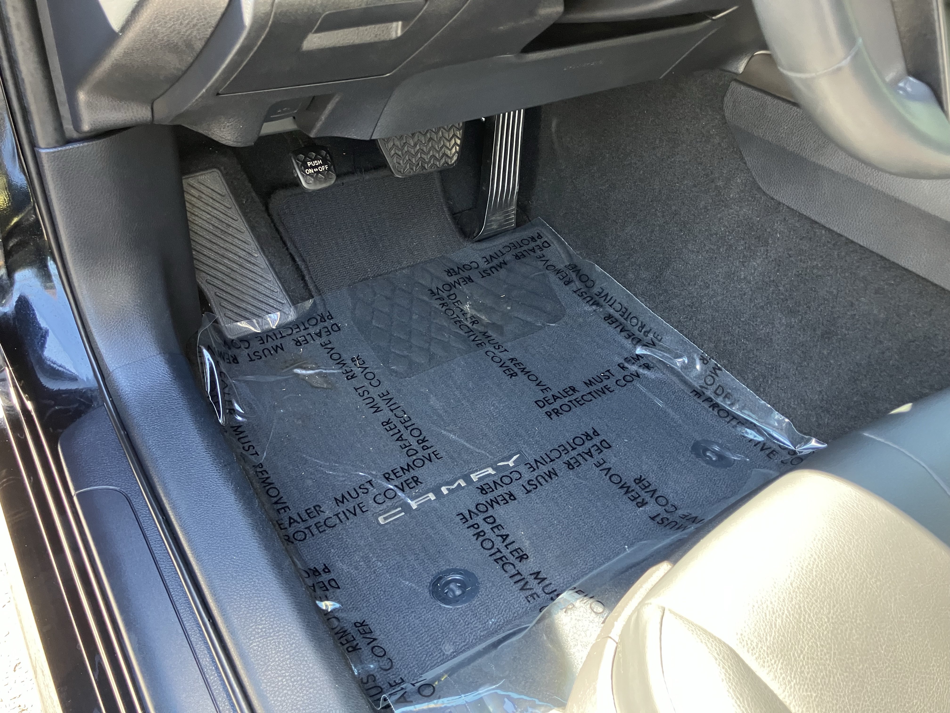 Used 2022 Toyota Camry SE FWD image 18