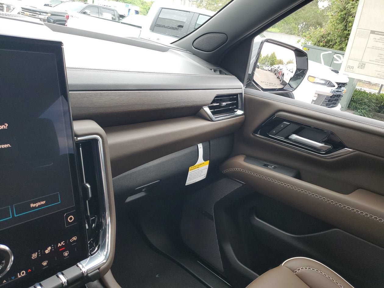 New 2026 GMC Yukon XL Denali Ultimate AWD/4WD image 25