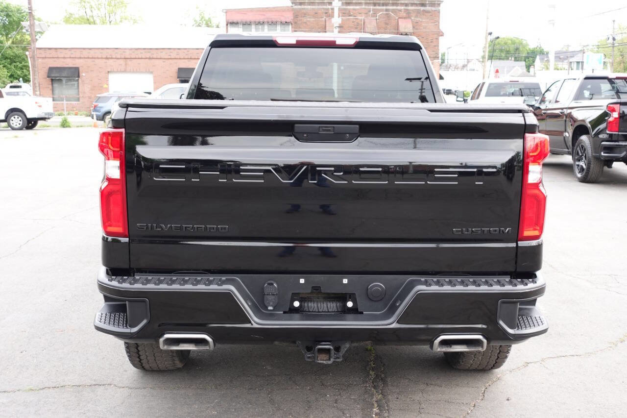 Used 2021 Chevrolet Silverado 1500 Custom w/ Safety Confidence Package AWD/4WD image 8