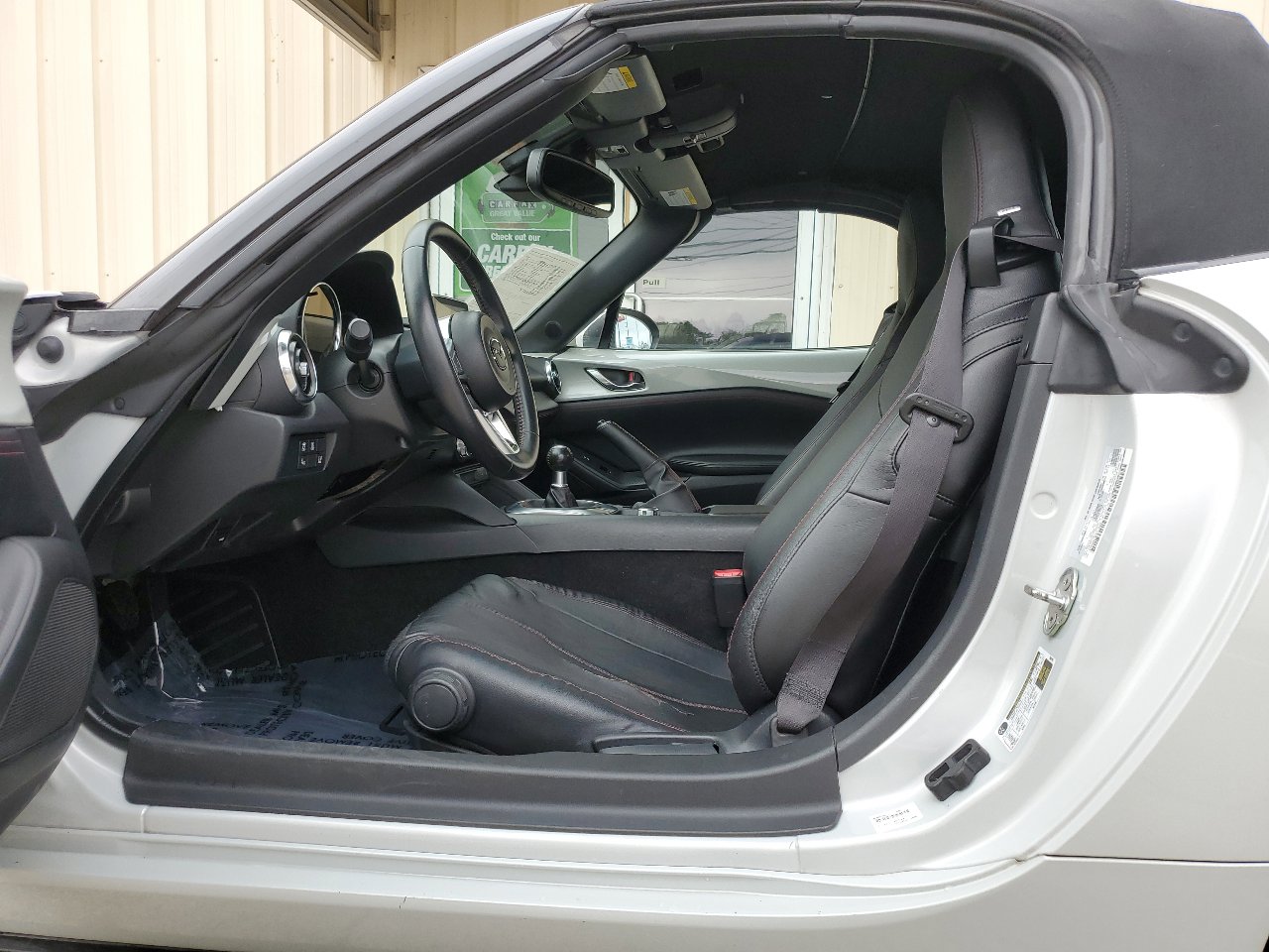 Used 2016 MAZDA MX-5 Miata Grand Touring image 15