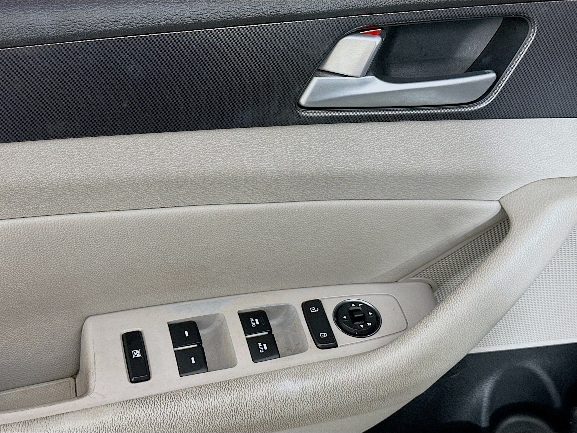 Used 2015 Hyundai Sonata Sport w/ Option Group 04 FWD image 15