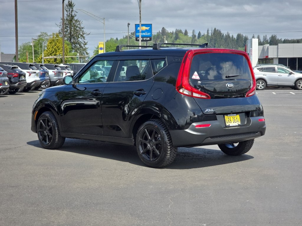 Used 2021 Kia Soul LX FWD image 4