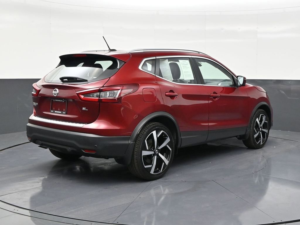 Used 2022 Nissan Rogue Sport SL w/ Premium Package FWD image 5
