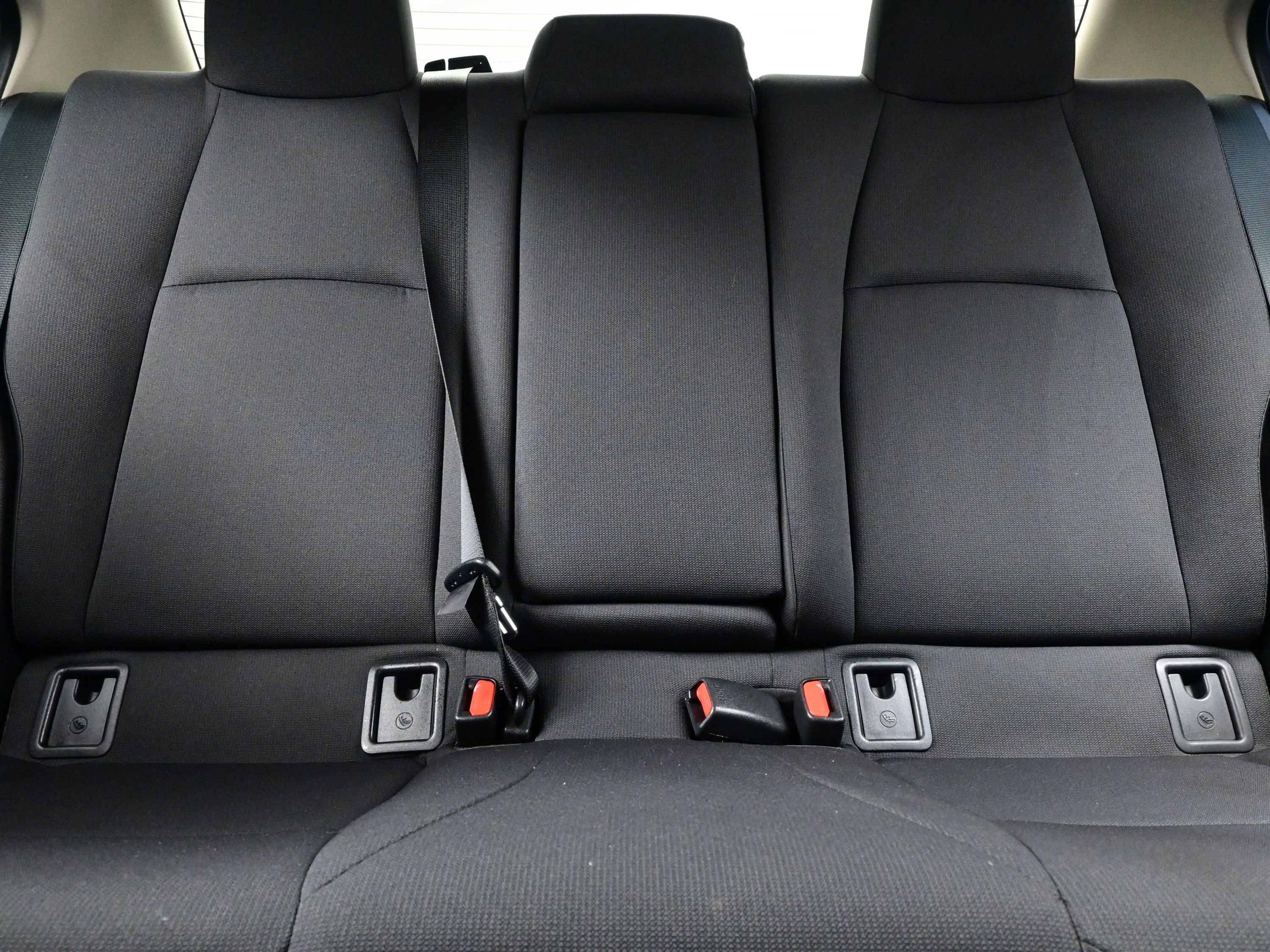 Used 2025 Toyota Corolla LE w/ LE Premium Package image 15