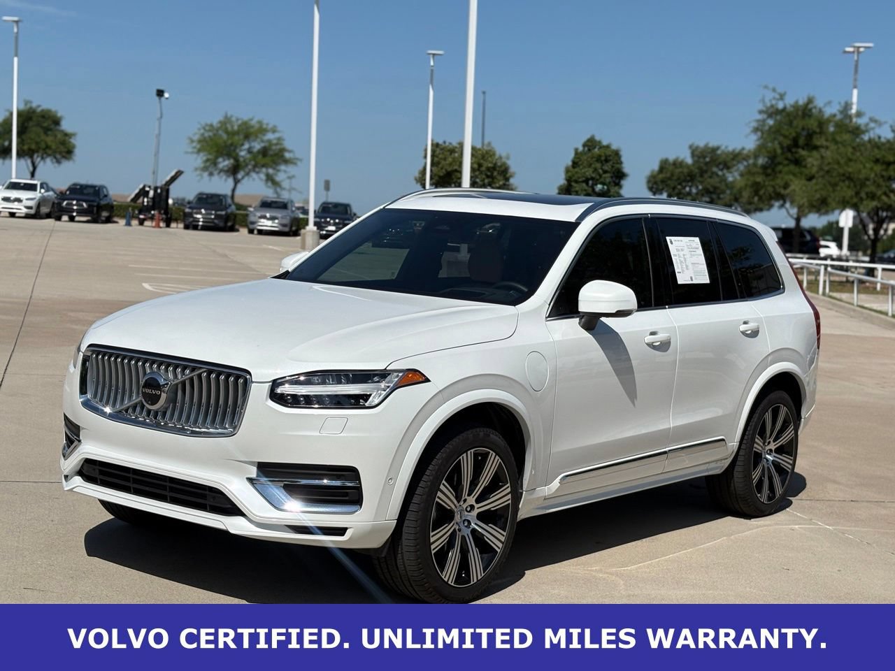 Certified 2025 Volvo XC90 T8 Ultra w/ Protection Package Premier AWD/4WD image 3