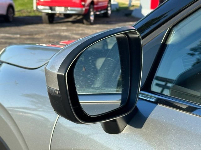Used 2023 Mitsubishi Outlander SEL AWD/4WD image 14