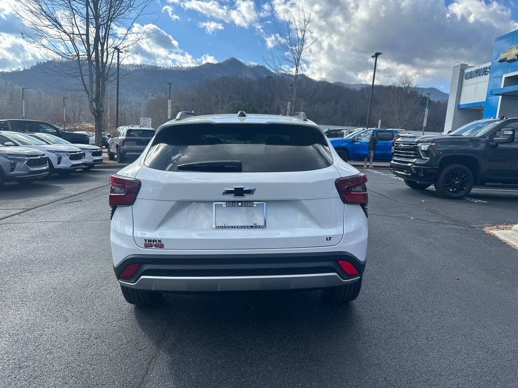 New 2025 Chevrolet Trax LT w/ LT Convenience Package image 29