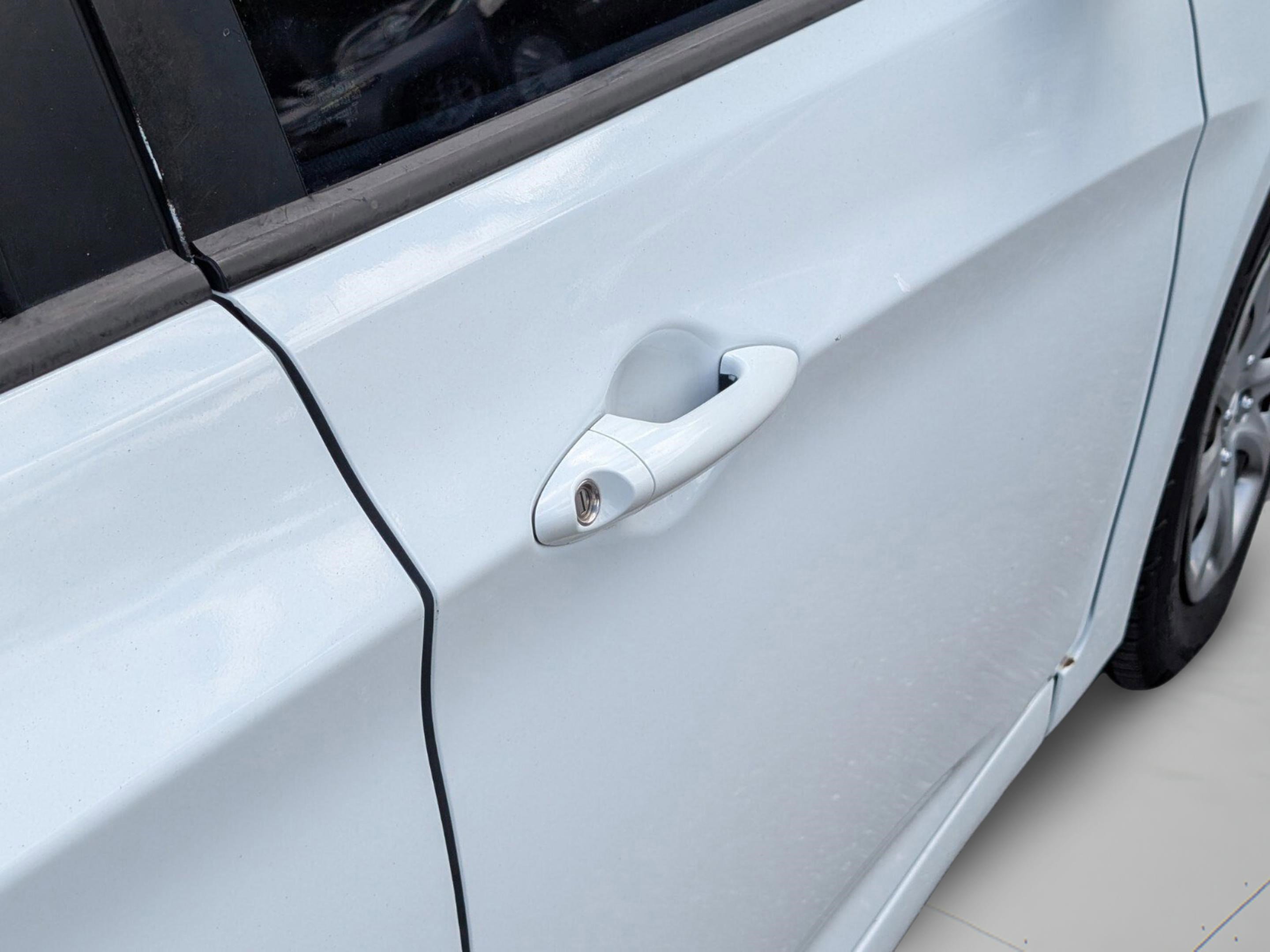 Used 2013 Hyundai Accent GS image 24