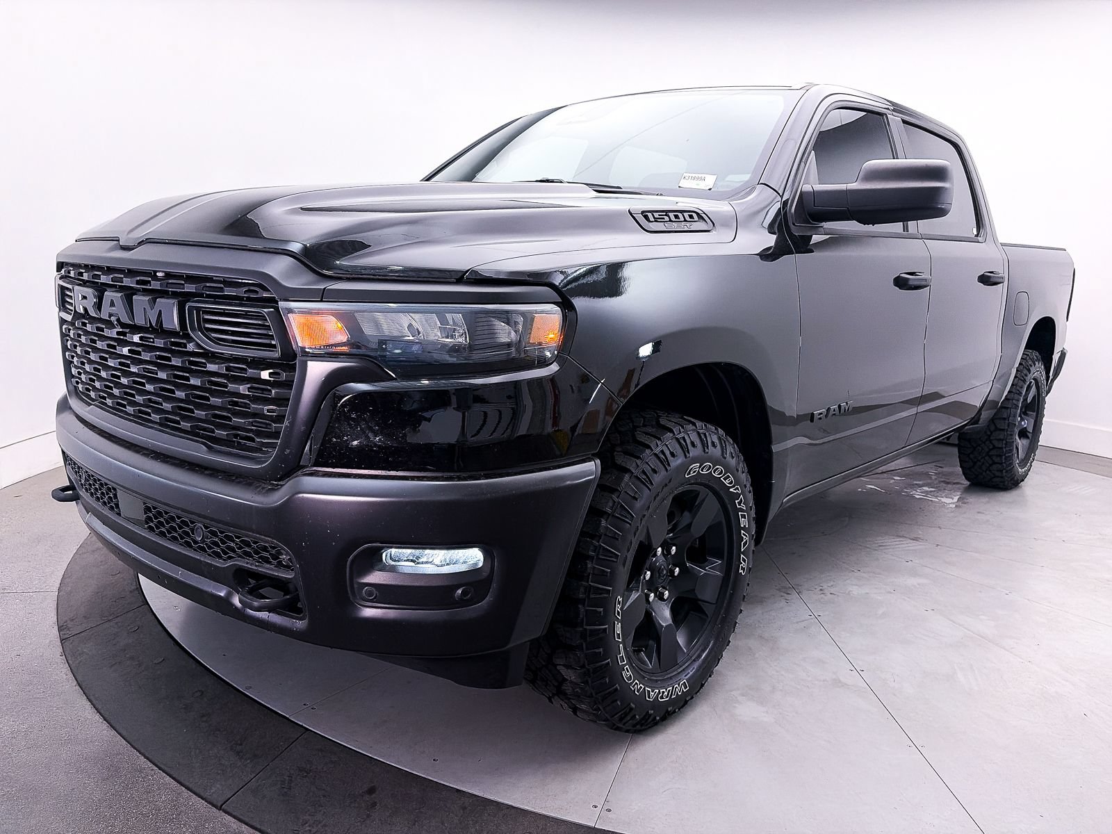 Used 2025 RAM 1500 Warlock AWD/4WD image 14