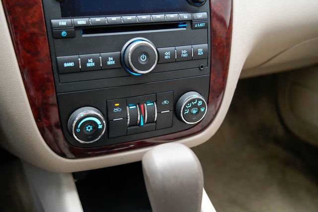 Used 2008 Chevrolet Impala LT image 26