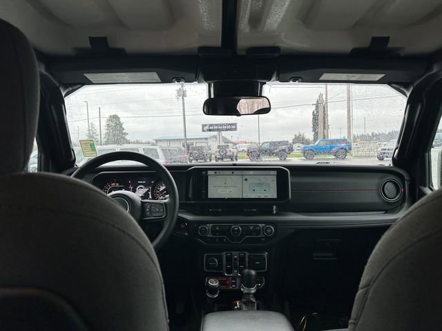 Used 2025 Jeep Wrangler Unlimited Rubicon image 25