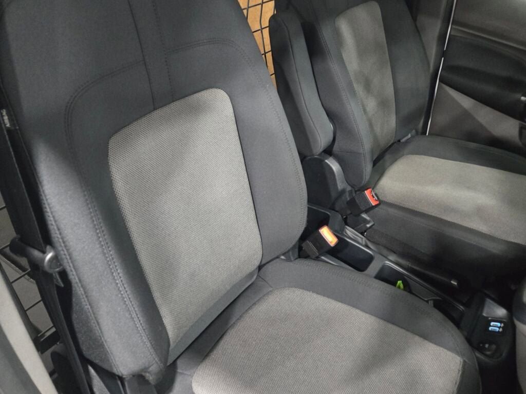 Certified 2022 Ford Transit Connect XL image 8