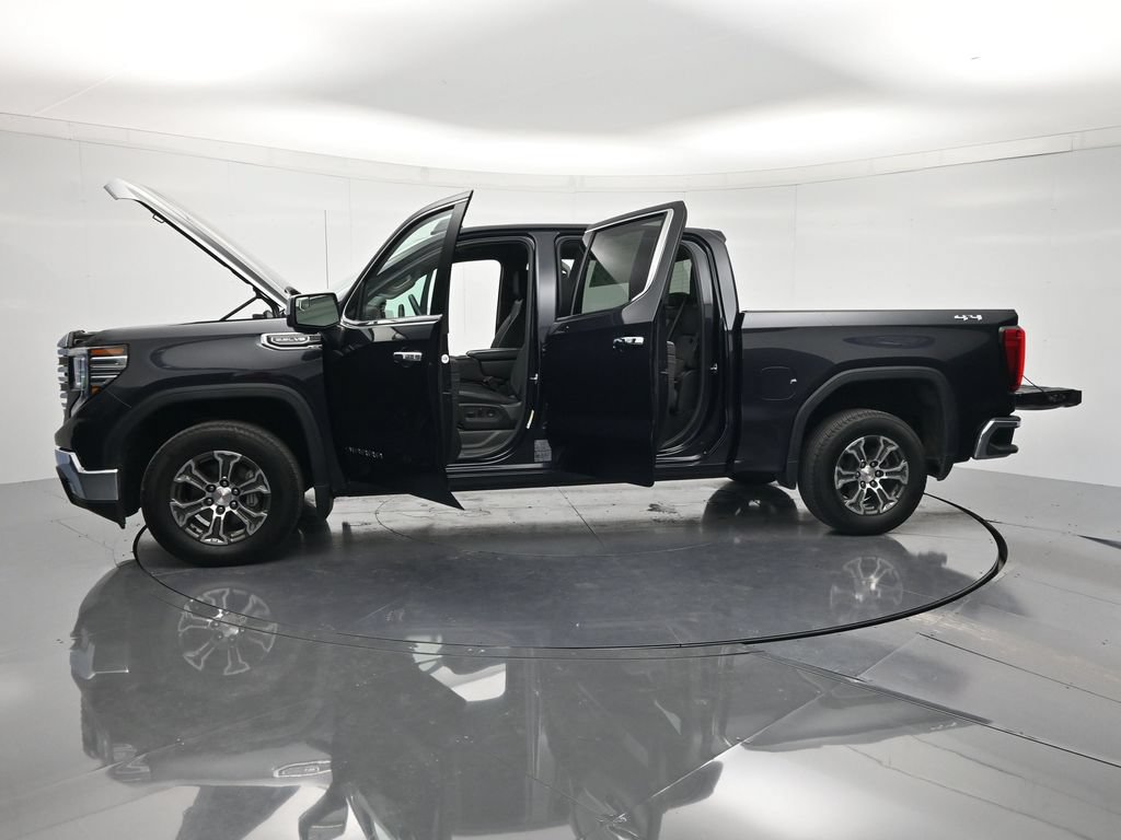 Certified 2025 GMC Sierra 1500 SLT AWD/4WD image 47