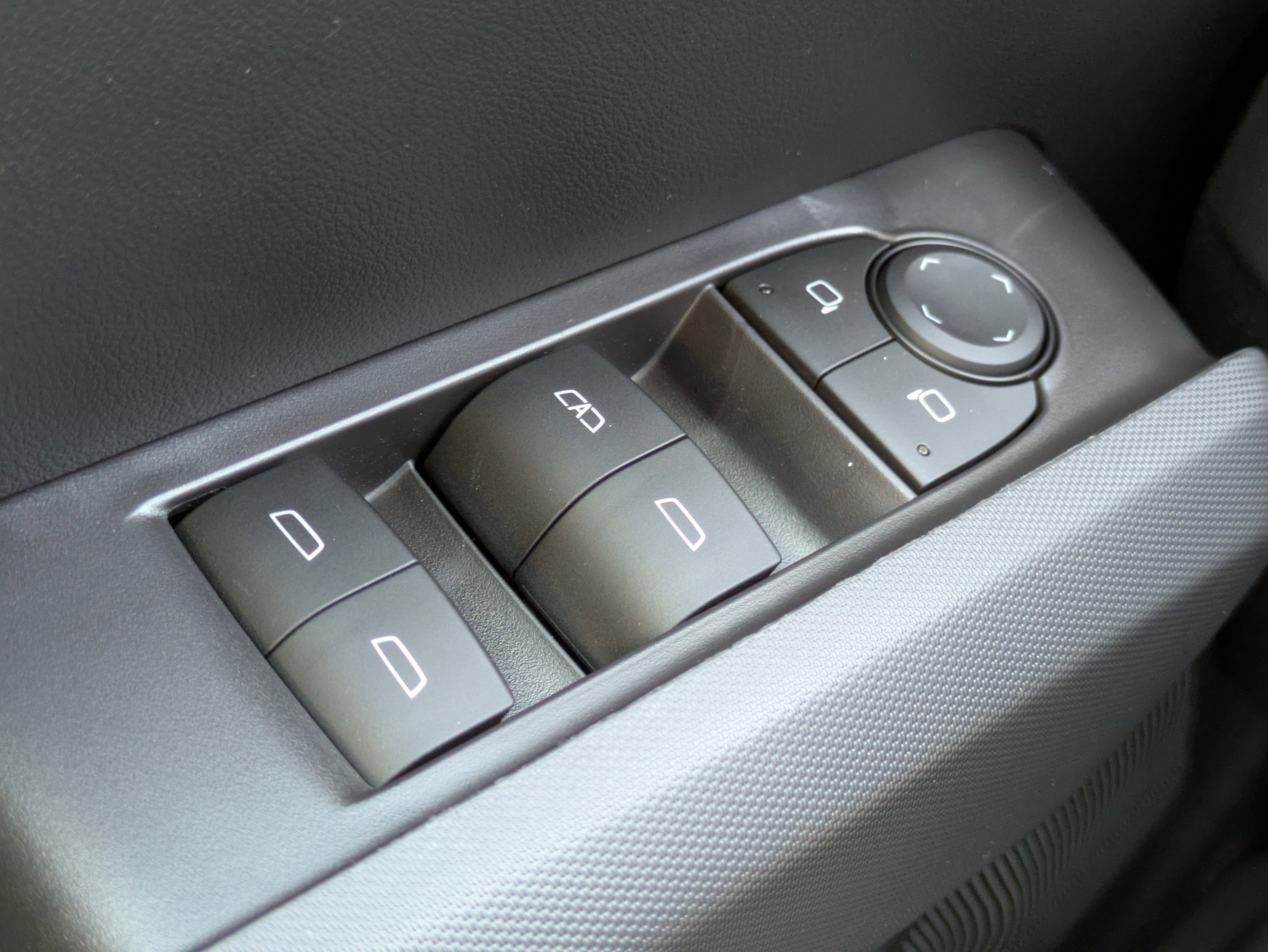 Used 2026 Chevrolet Colorado LT w/ LT Convenience Package image 14