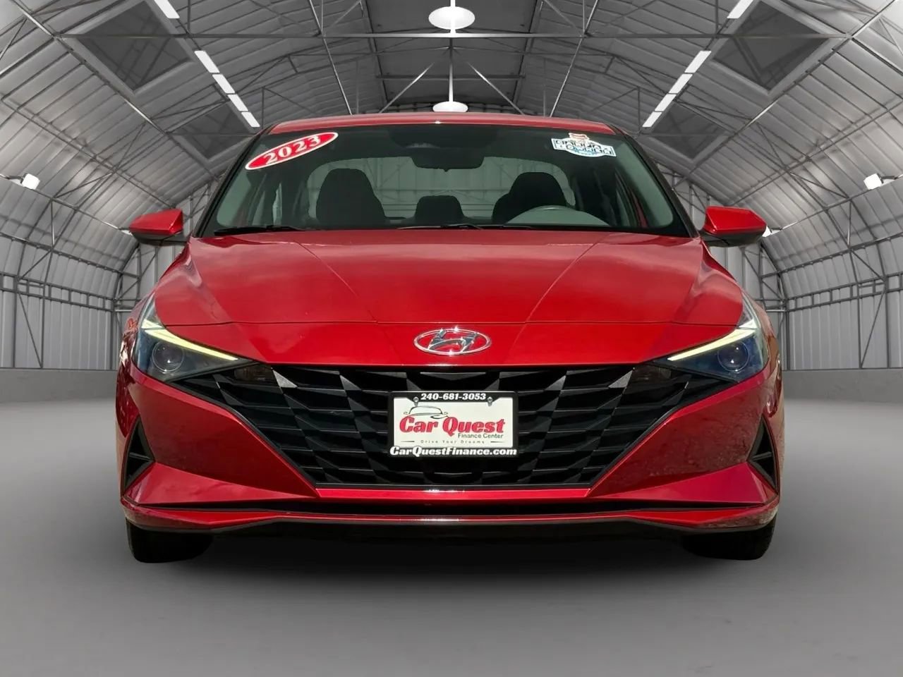 Used 2023 Hyundai Elantra SEL image 2