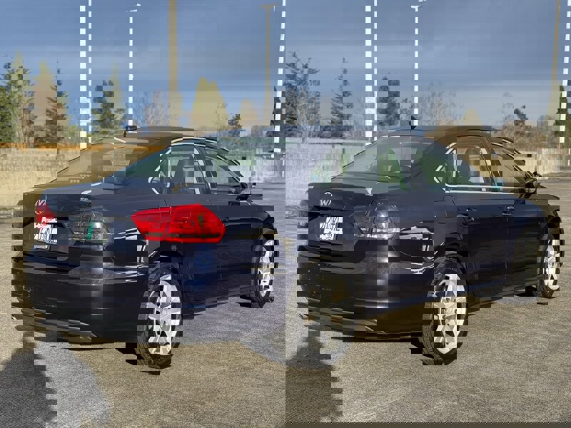 Used 2013 Volkswagen Passat 2.5 SE image 5