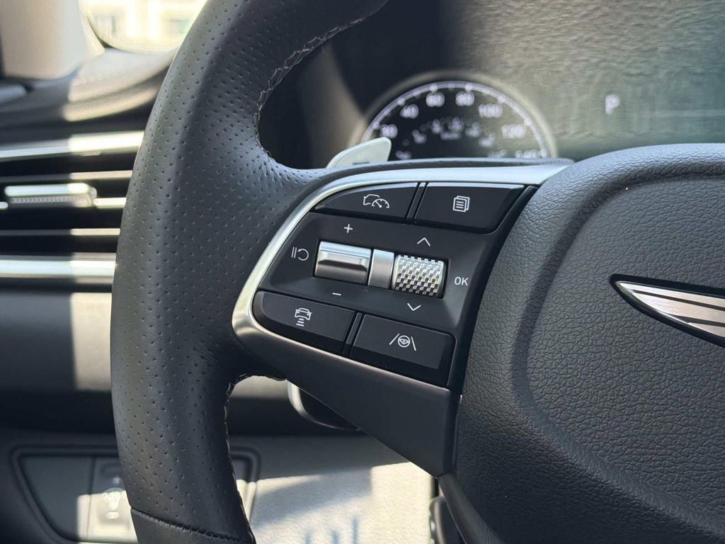 Used 2026 Genesis G70 2.5T Prestige RWD image 8