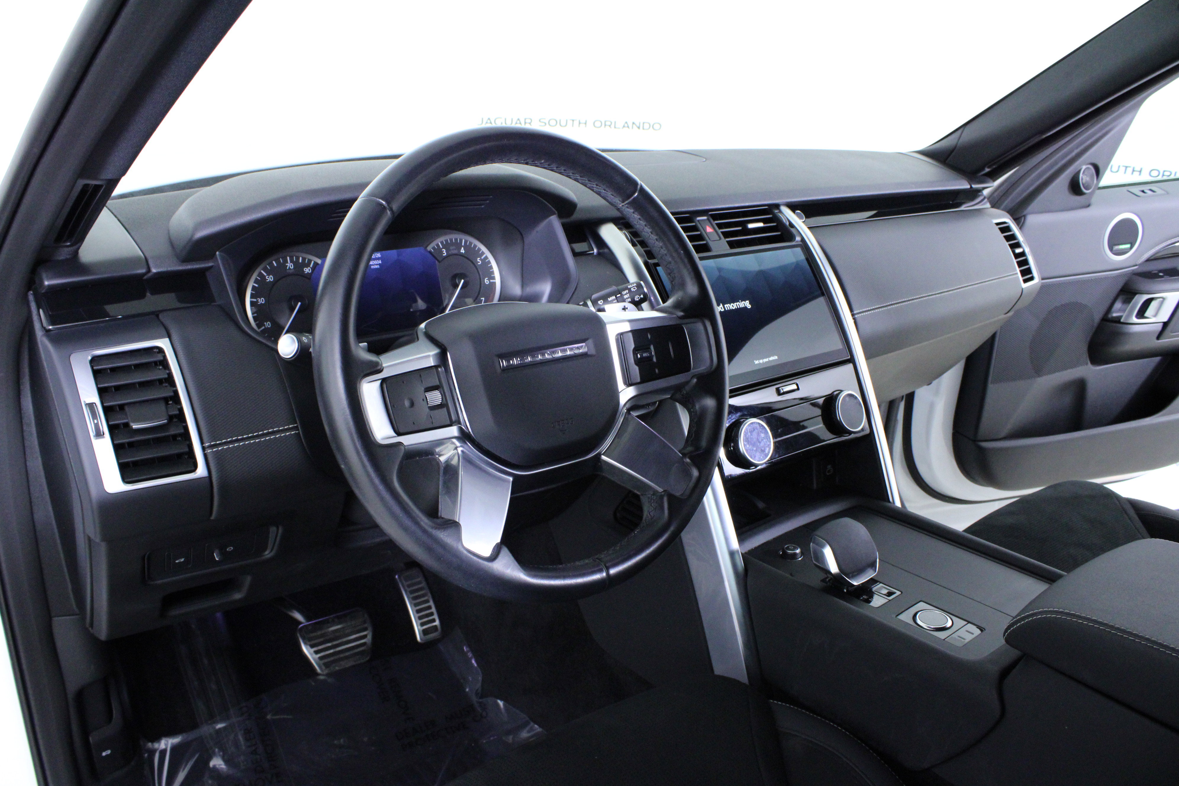 Used 2023 Land Rover Discovery S R-Dynamic image 22