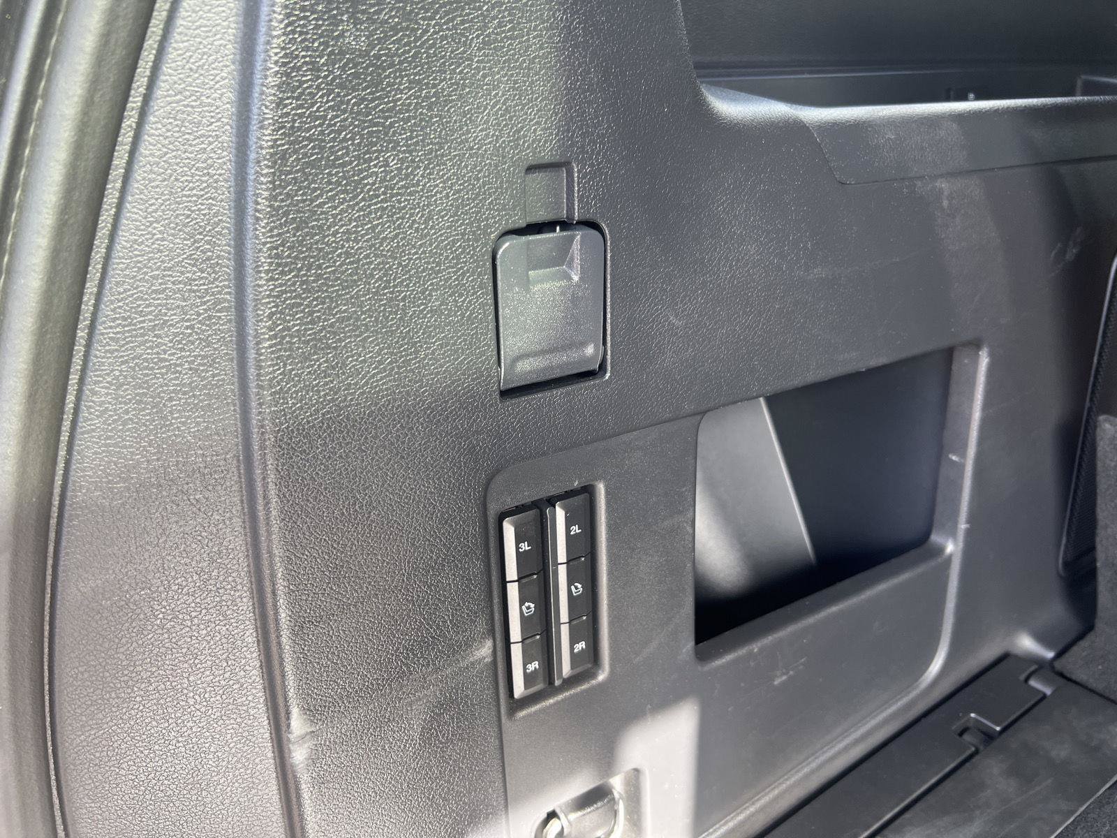 Used 2022 Ford Expedition Platinum AWD/4WD image 16