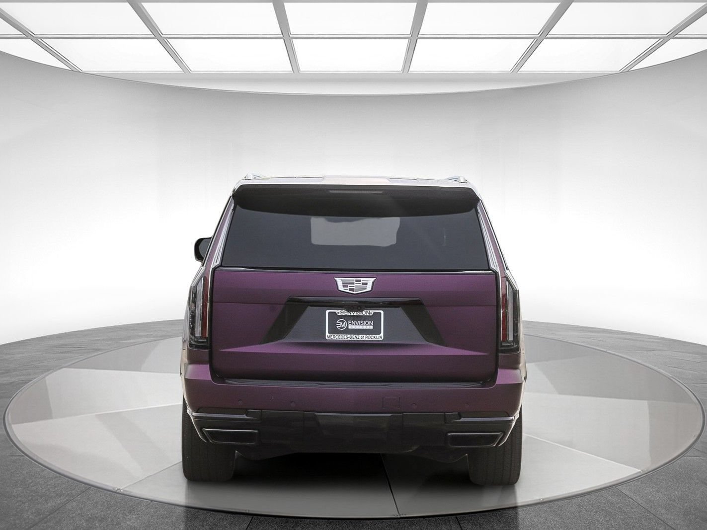 Used 2025 Cadillac Escalade ESV Sport Platinum AWD/4WD image 4