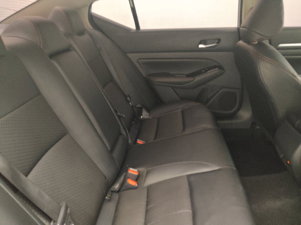 Used 2025 Nissan Altima 2.5 SR FWD image 19