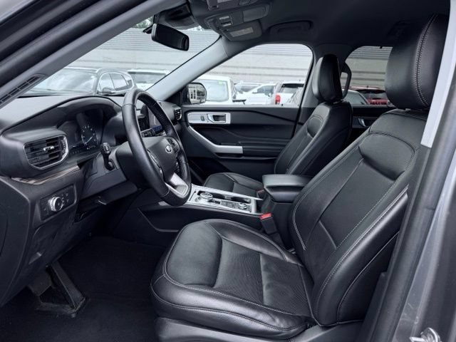 Used 2022 Ford Explorer Limited AWD/4WD image 19