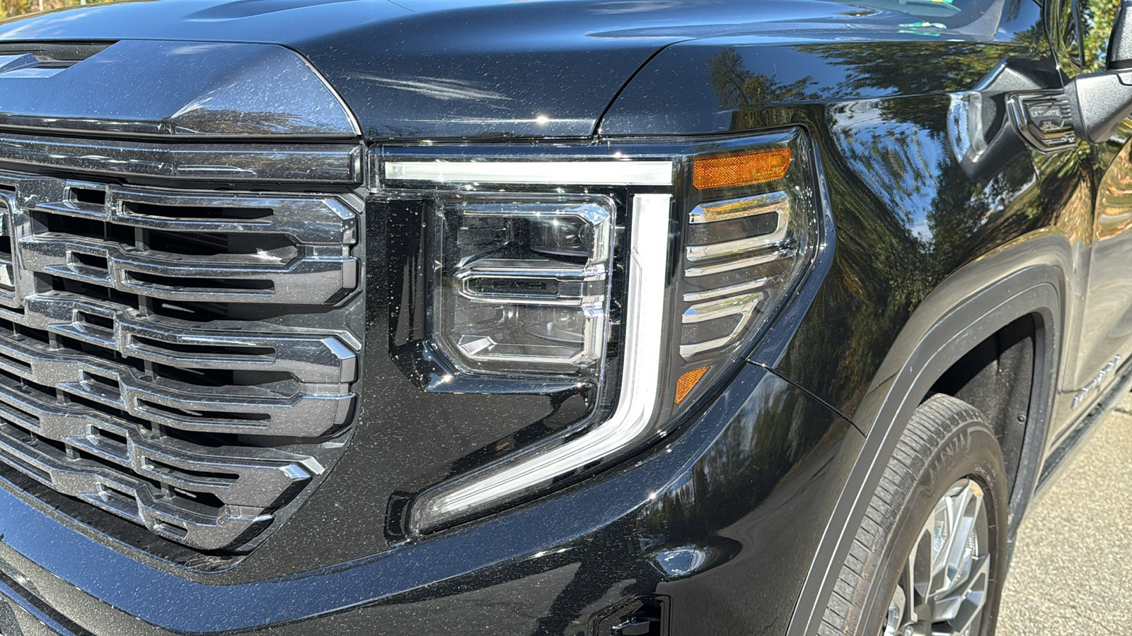 Certified 2024 GMC Sierra 1500 Denali Ultimate image 9