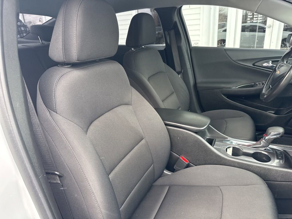 Certified 2021 Chevrolet Malibu RS image 38