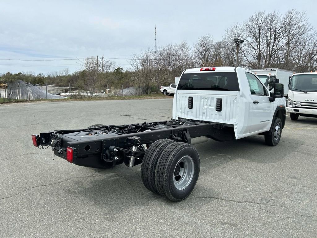 New 2026 GMC Sierra 3500 Pro AWD/4WD image 3