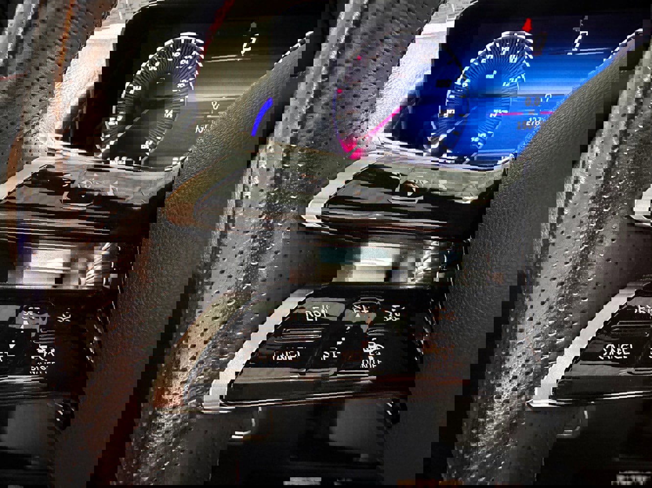 Used 2024 Mercedes-Benz GLB 250 4MATIC image 18