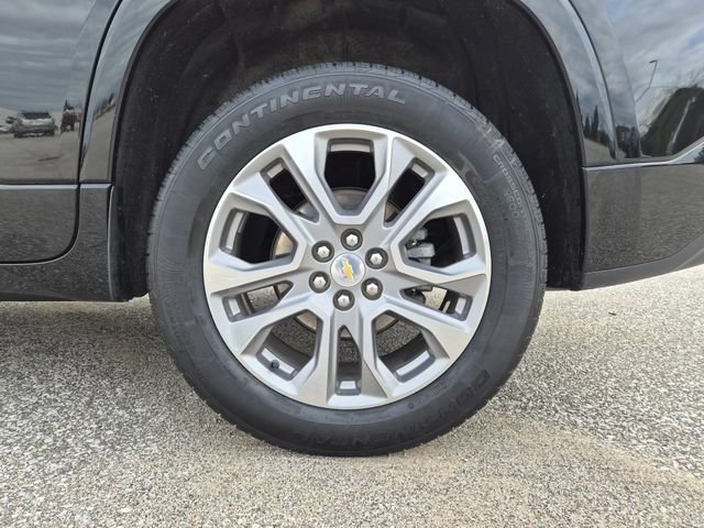 Used 2021 Chevrolet Traverse Premier FWD image 9