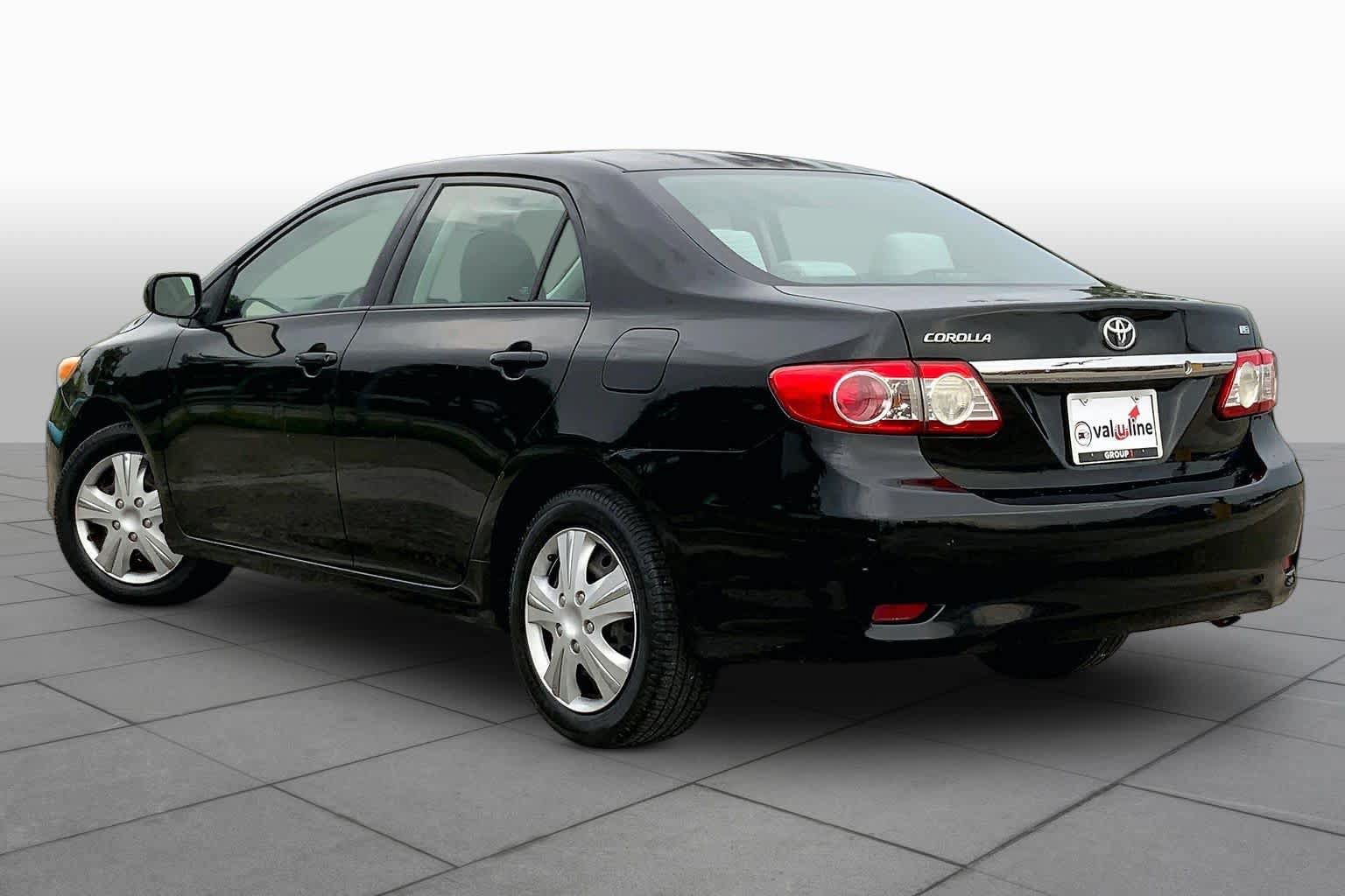 Used 2012 Toyota Corolla LE FWD image 12