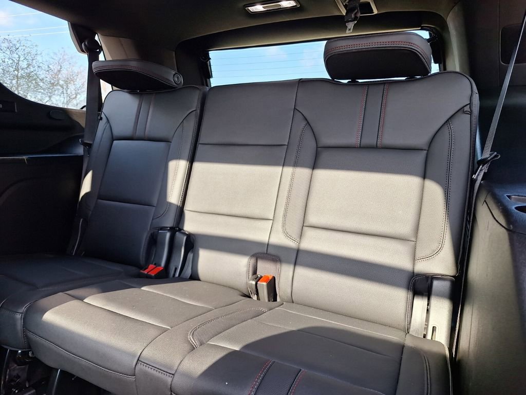 Used 2022 Chevrolet Tahoe RST w/ Sport Performance Package RWD image 11