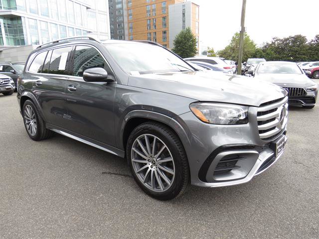 Used 2025 Mercedes-Benz GLS 450 4MATIC image 5