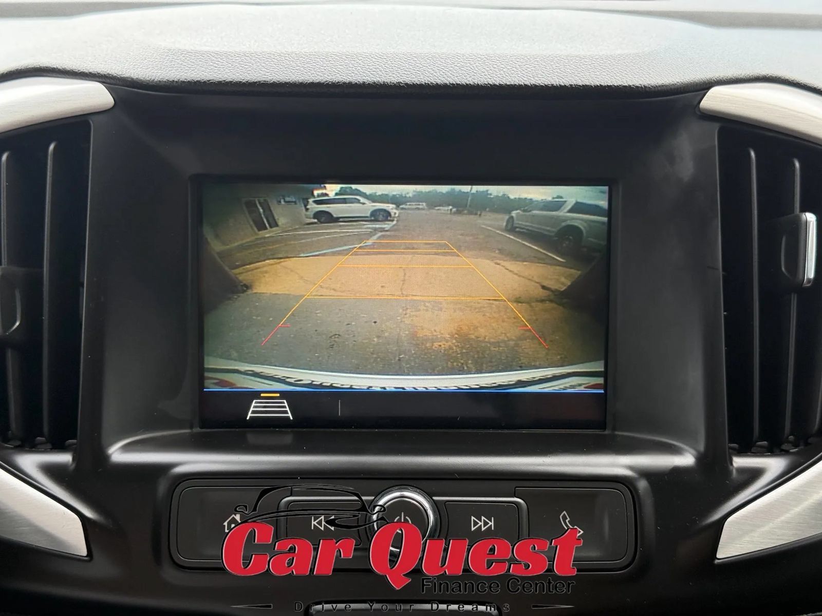 Used 2018 GMC Terrain SLE w/ Driver Convenience Package FWD image 27