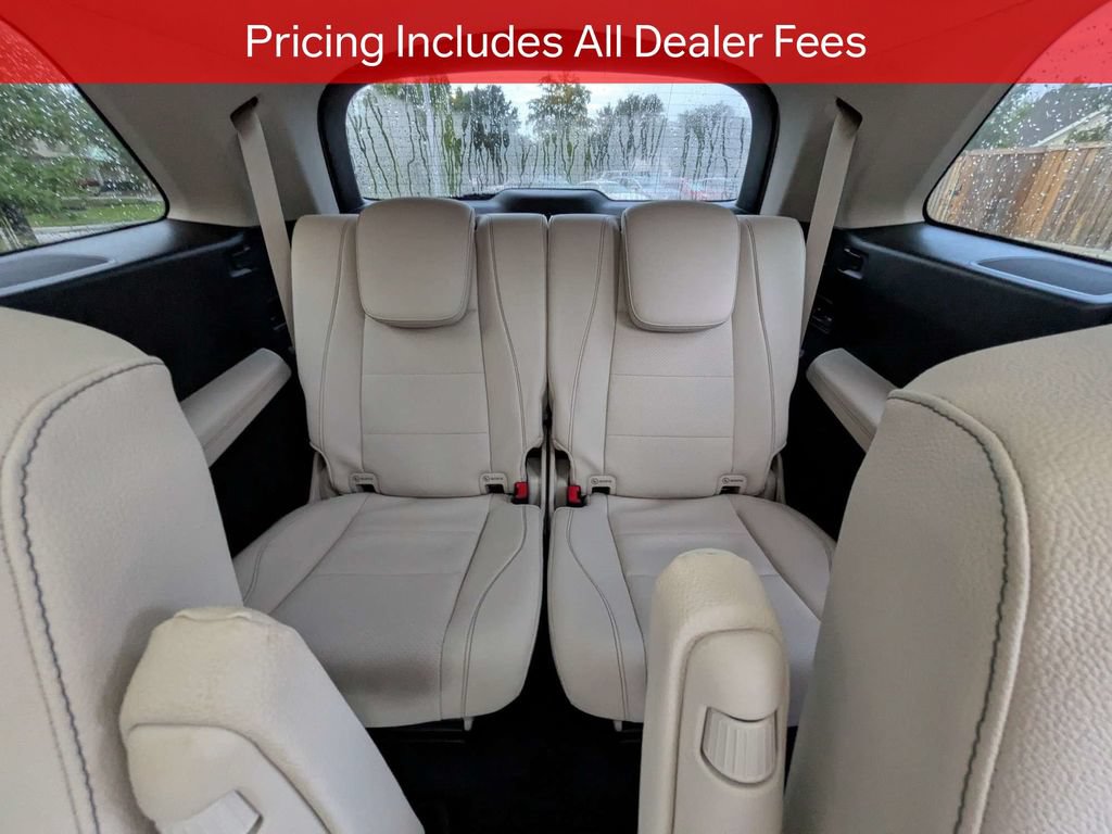 Used 2024 Mercedes-Benz GLS 450 4MATIC image 15