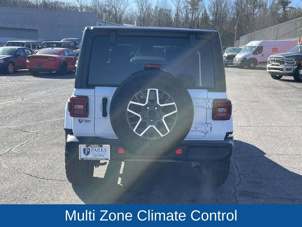Certified 2024 Jeep Wrangler Sahara image 8