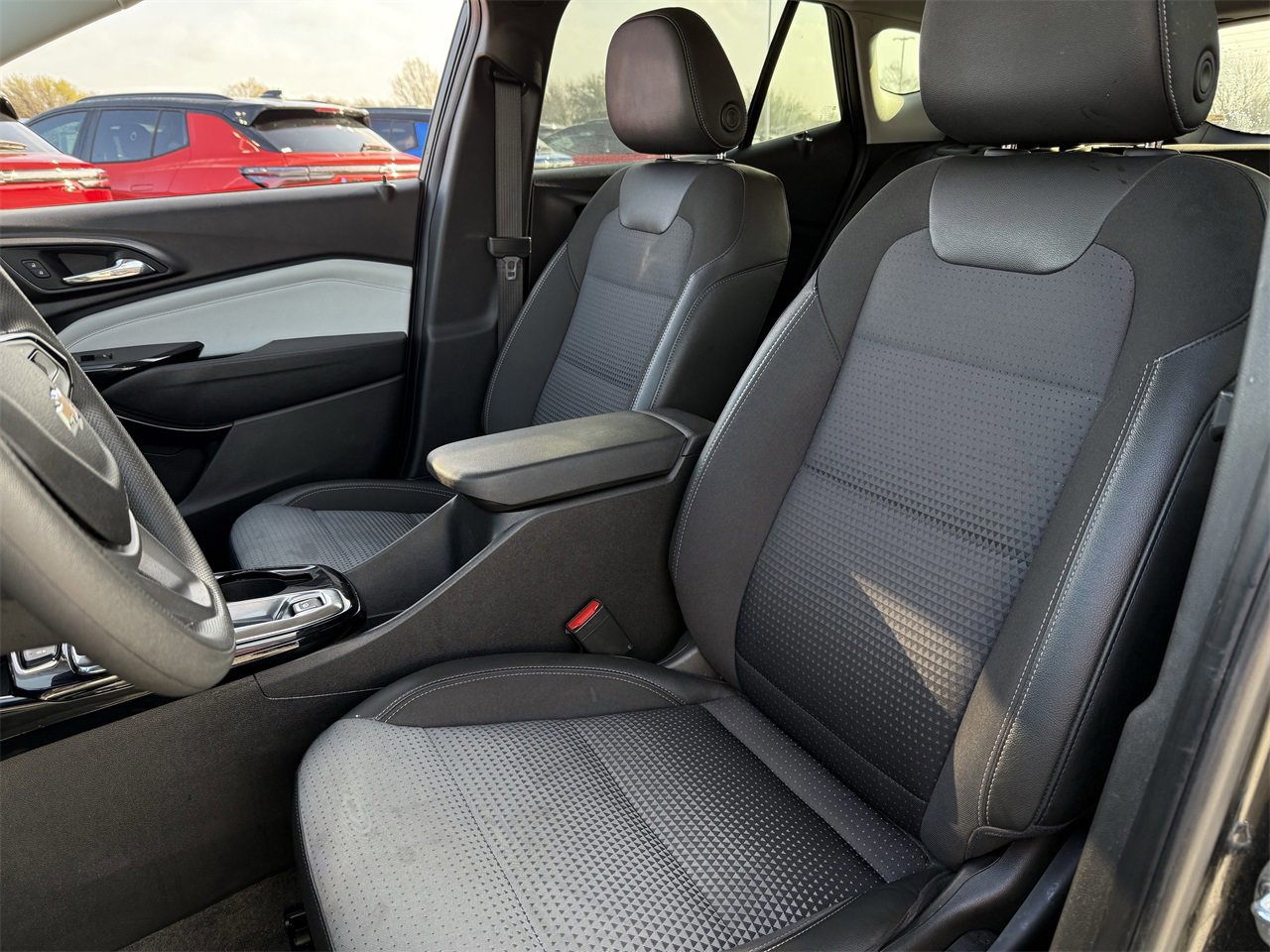 Certified 2025 Chevrolet Trax LT image 20