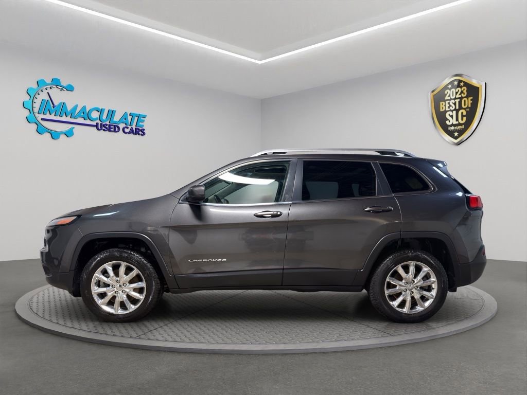 Used 2014 Jeep Cherokee Limited w/ Luxury Group AWD/4WD image 2