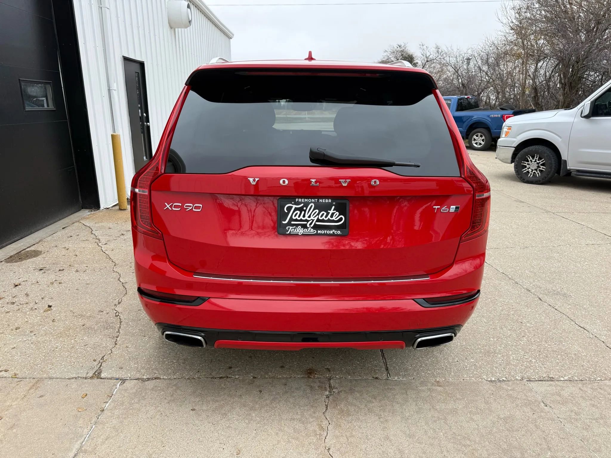 Used 2017 Volvo XC90 T6 R-Design w/ Vision Package image 6