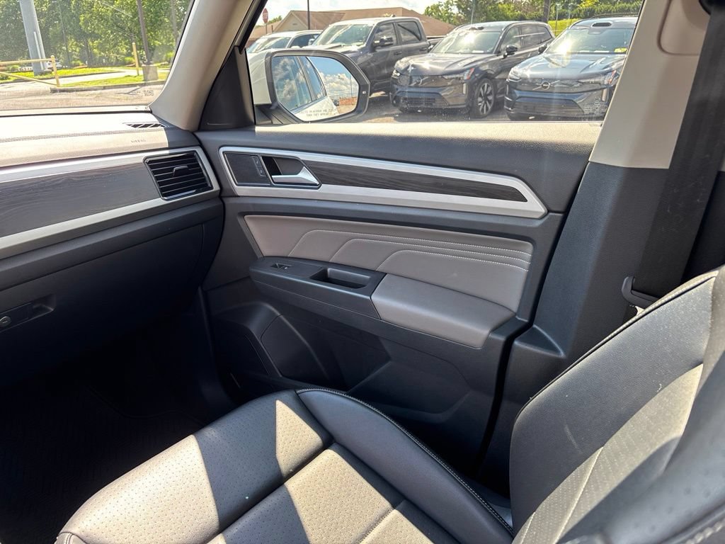 Used 2022 Volkswagen Atlas SE w/ Panoramic Sunroof Package AWD/4WD image 27