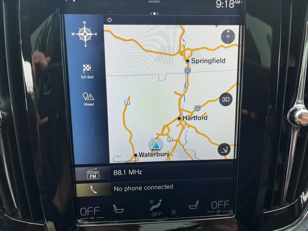 Used 2018 Volvo V90 T5 Cross Country w/ Convenience Package image 11