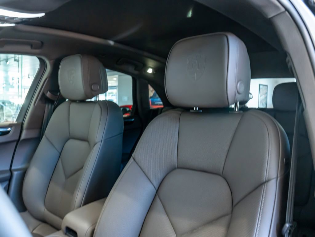 New 2026 Porsche Macan S AWD/4WD image 16