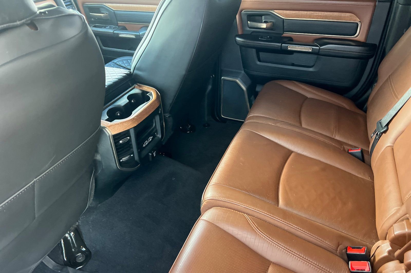 Used 2020 RAM 3500 Limited AWD/4WD image 13