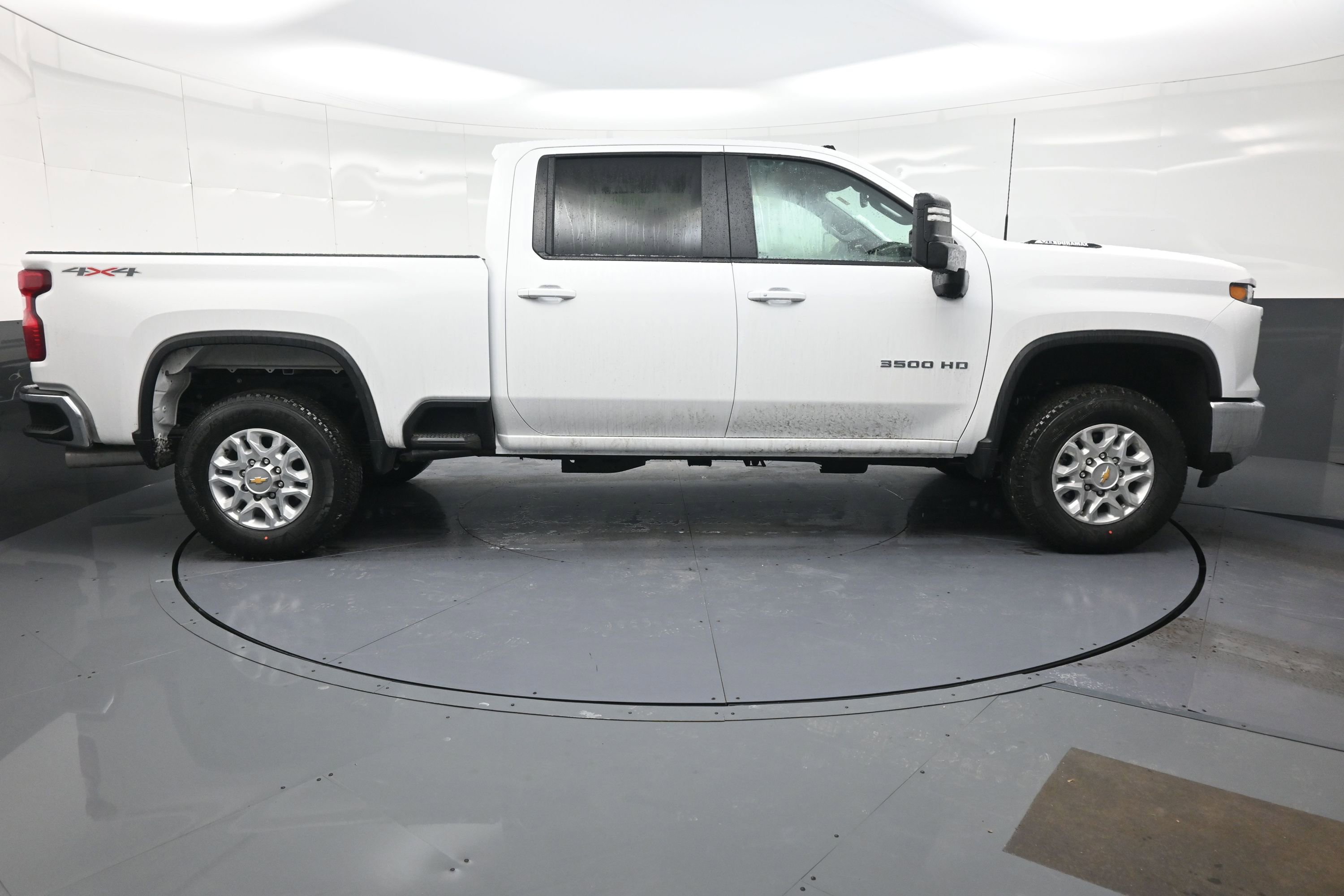 New 2026 Chevrolet Silverado 3500 LT w/ Safety Package AWD/4WD image 2
