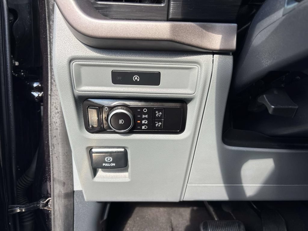 Used 2025 Ford F150 XLT w/ Equipment Group 301A Standard AWD/4WD image 19